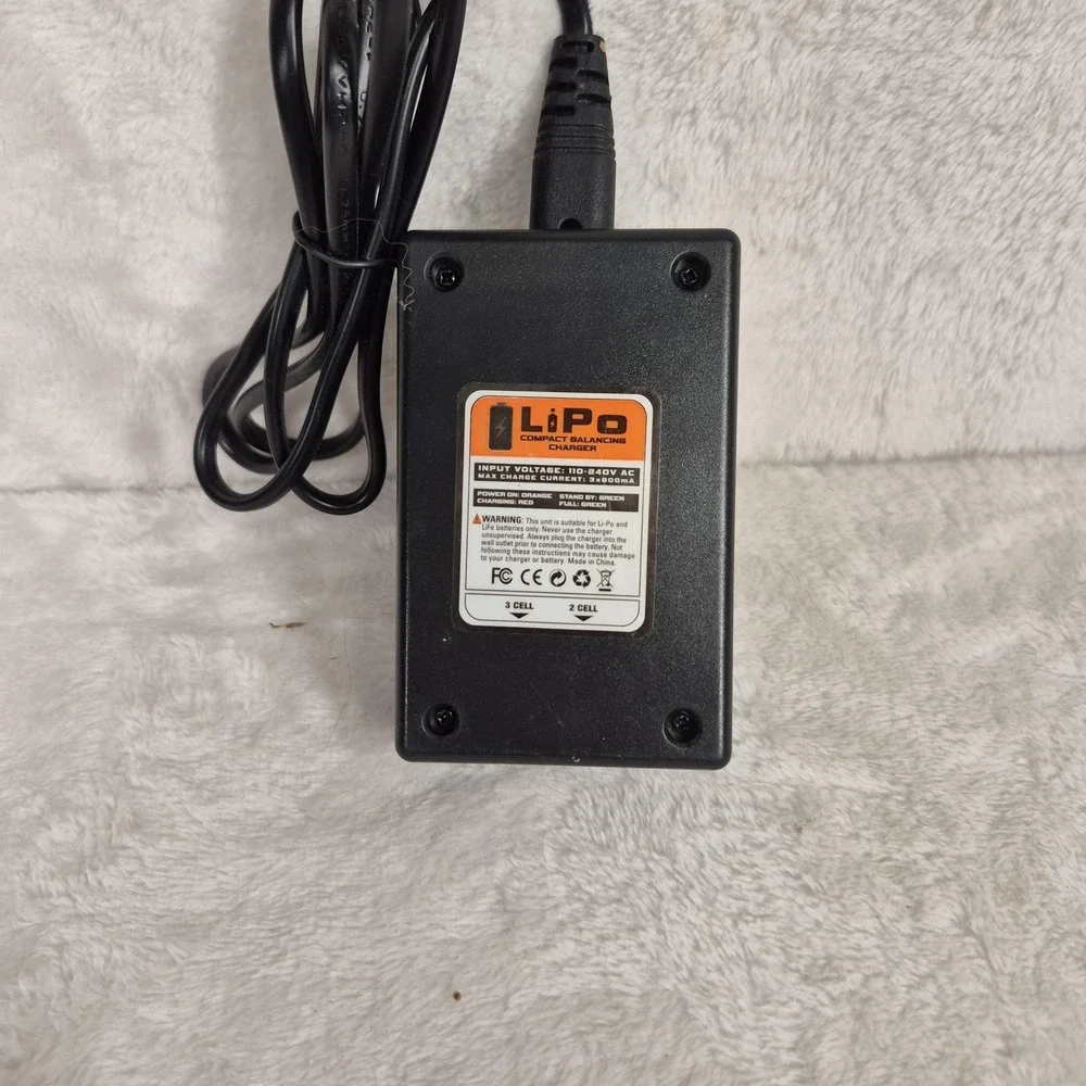 Valken Airsoft LiPo Compact Balancing Charger‎ 2-3 Cell 110-240V AC 3x800mA